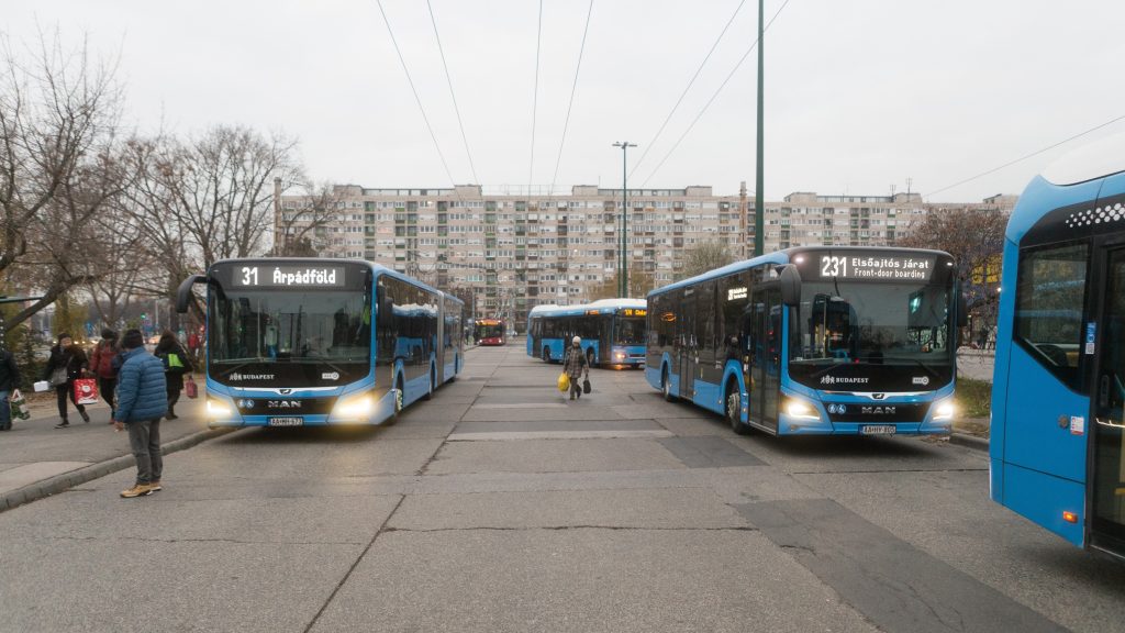 A 2-es metró karbantartás miatt rövidített útvonalon jár vasárnap egy ideig