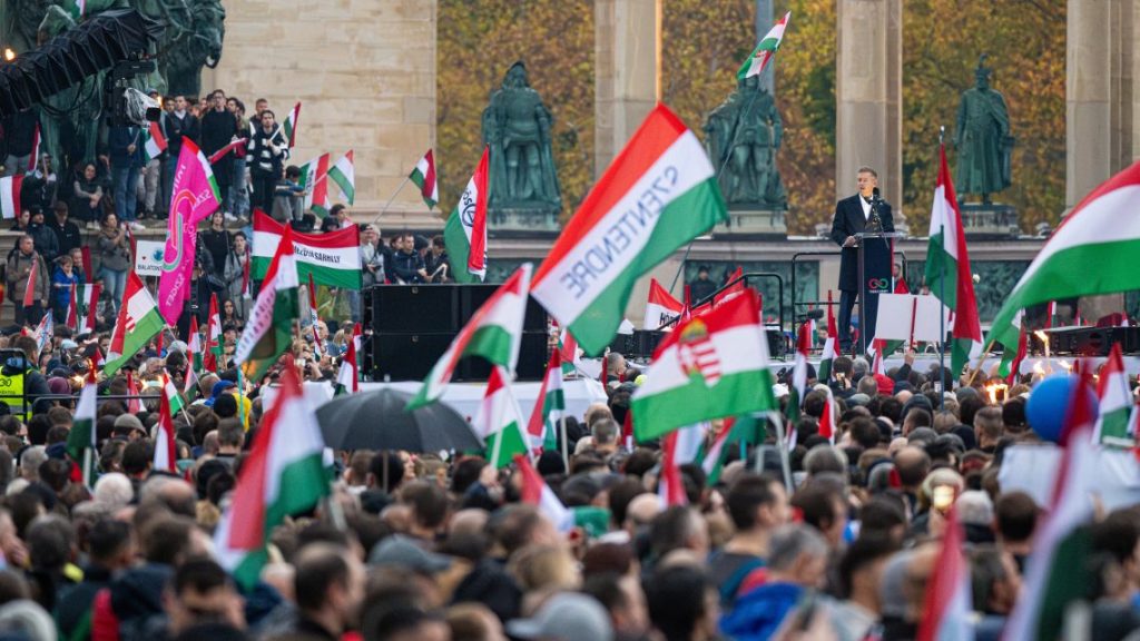 Medián: továbbra is 60 százalék fölött a Tisza