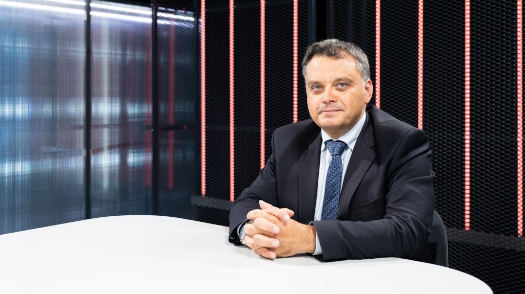 Latorcai a „digitális gyermekvédelmet” kéri számon a Tiszán