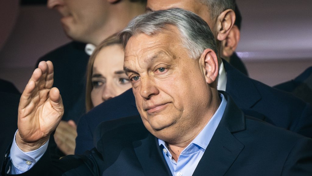 Orbán Viktor: Minden kérdést, ha megdörzsölsz, a külföldi jár jól, a magyar rosszul