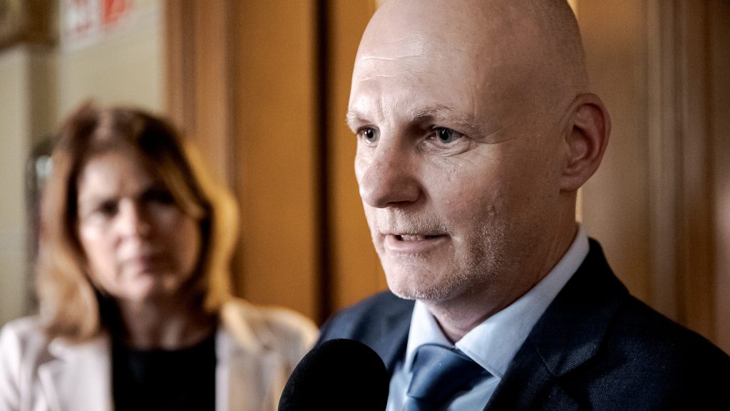 Tanács Zoltánék hat újabb ügyben tesznek feljelentést a Balásy- és a P2M-cégek szerződései miatt