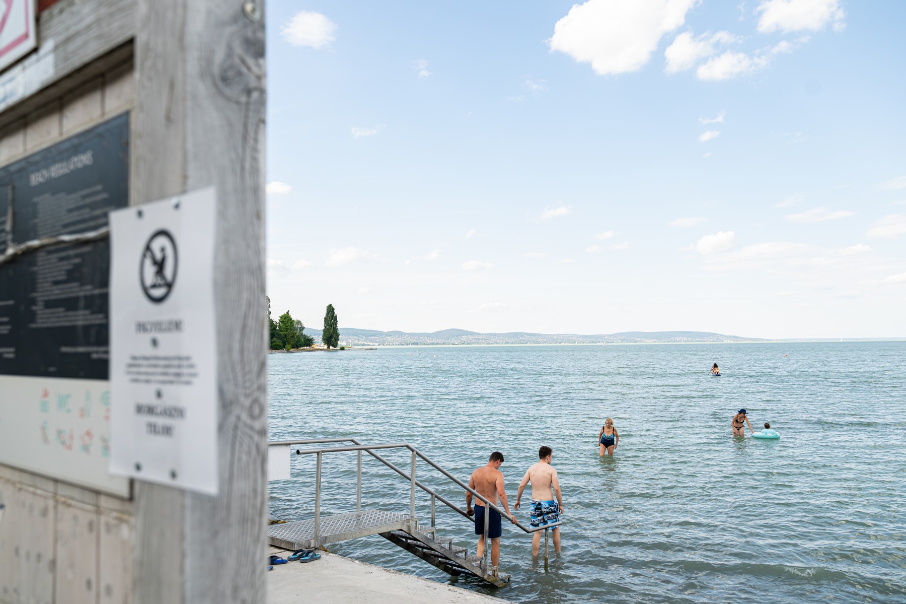 Hatan haltak meg idén a Balatonban, a vízirendőrök szerint új veszély fenyegethet a jövőben 1