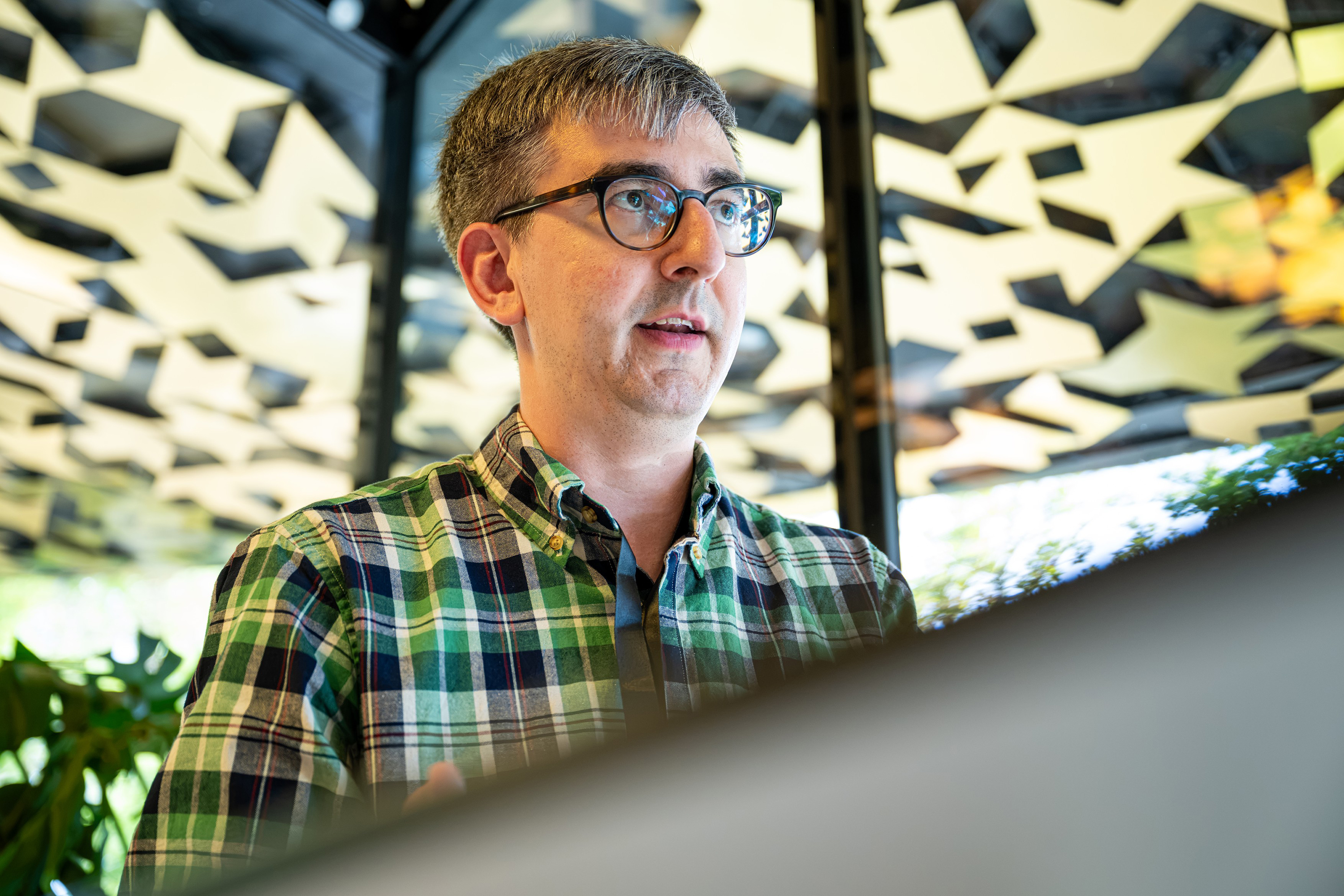 Adam Mastroianni kísérleti pszichológus, író, az Experimental History szerzője. Interjú 2026. szeptember 18-án a Brain Bar-on.