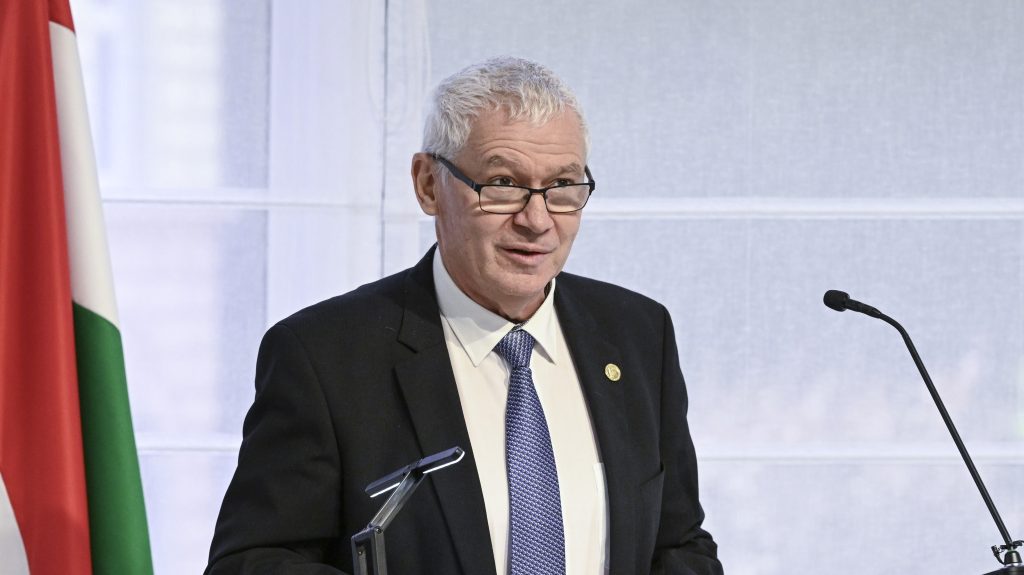 Polt Pétert és Balog Zoltánt is beidézi a kegyelmi botrányt vizsgáló bizottság
