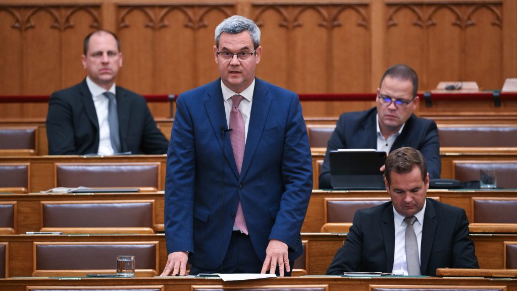 Előkerült egy email, amiben Takács Péter arról írt, hogy oda kéne baszni az Orvosi Kamarának