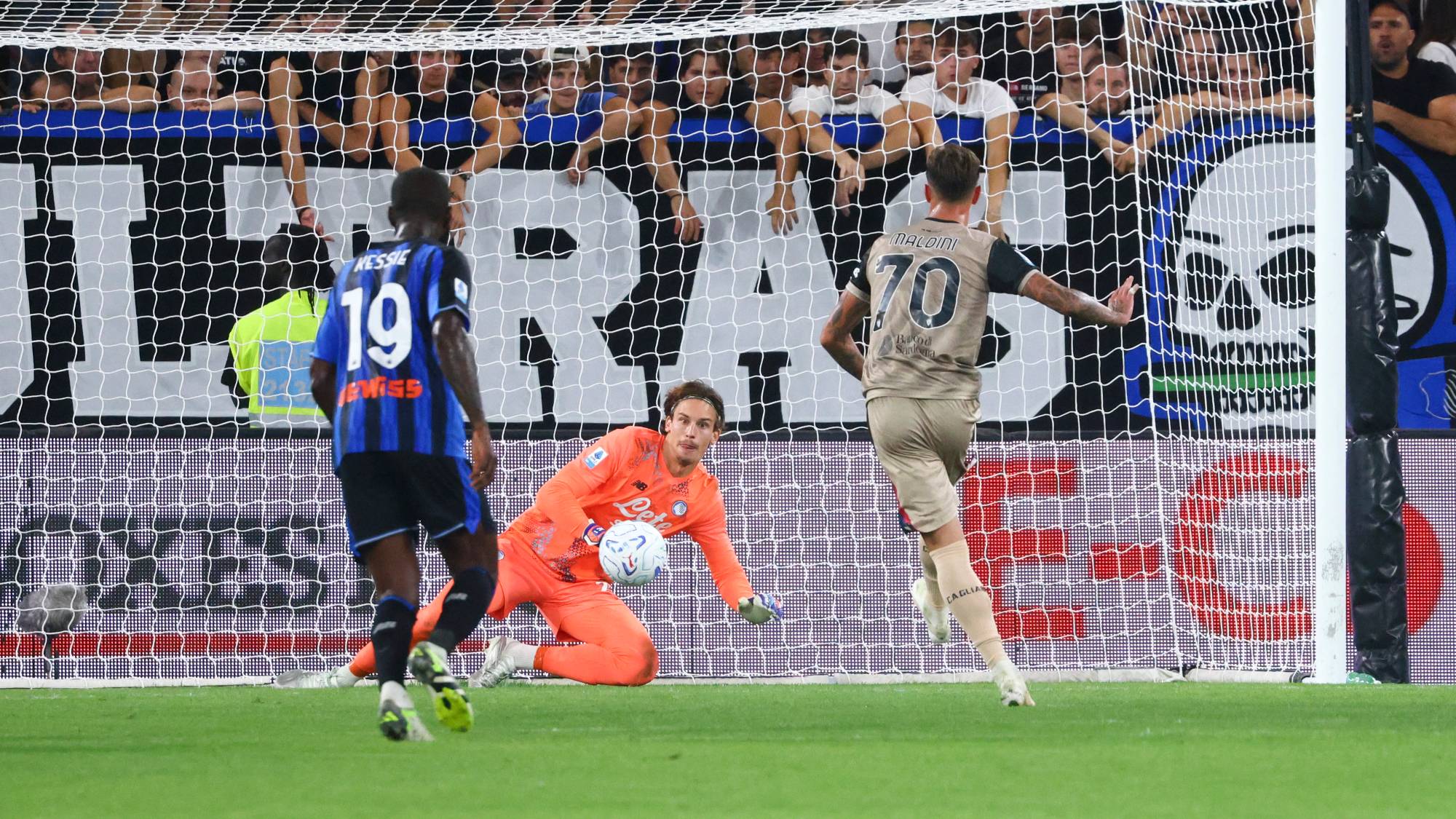 Daniel Maldini in action during the Serie A match between Atalanta BC and Cagliari Calcio at the New Balance Arena in Bergamo, Italy, on September 12, 2026. (Photo by Mairo Cinquetti/NurPhoto)