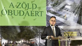 Bús Balázs a III. kerületi parkfejlesztésről tartott sajtótájékoztatón a Civil Házban 2018. február 6-án.Bús Balázs a III. kerületi parkfejlesztésről tartott sajtótájékoztatón a Civil Házban 2018. február 6-án.