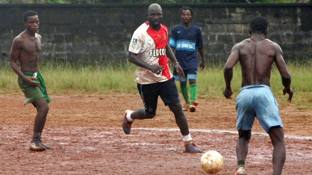 60 éves Afrika királya, a legismertebb futballista, aki sohasem játszhatott világbajnokságon