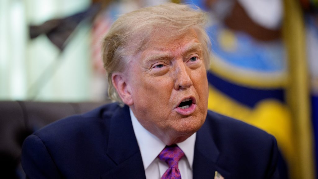 Donald Trump: akik ellenzi az adatközpontok építését, le akarnak maradni és szegények akarnak lenni