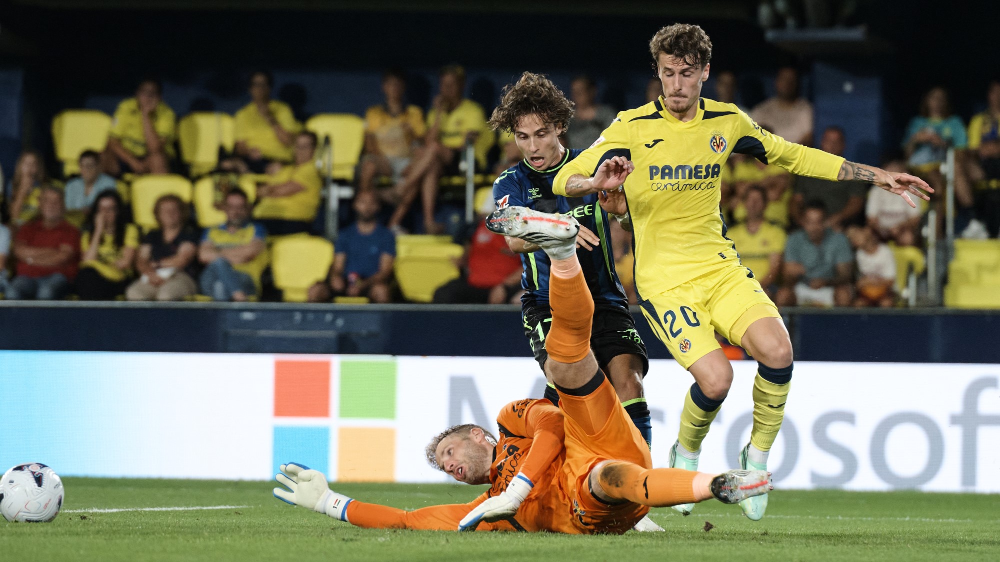 Gulácsi Péter a Villarreal-Betis spanyol bajnokin.