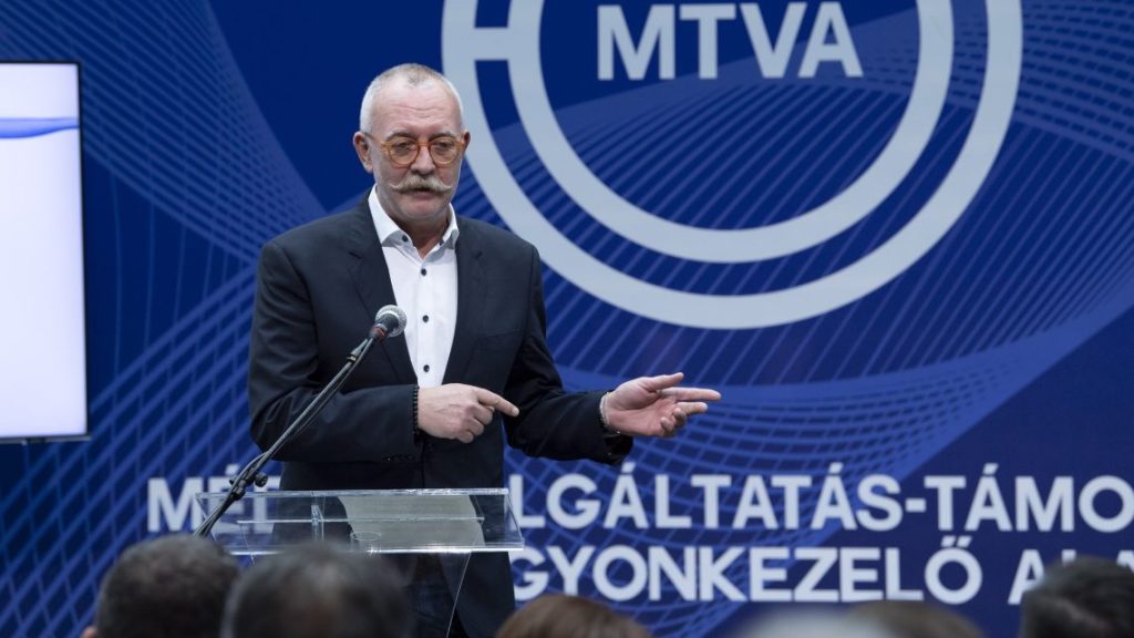 Pert indít az M5 kirúgott csatornaigazgatója a közmédia ellen