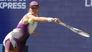 Poland's Iga Swiatek hits a return against China's Qinwen Zheng during their women's singles round of 16 tennis match on day nine of the US Open tennis tournament at the USTA Billie Jean King National Tennis Center in New York on September 7, 2026.
