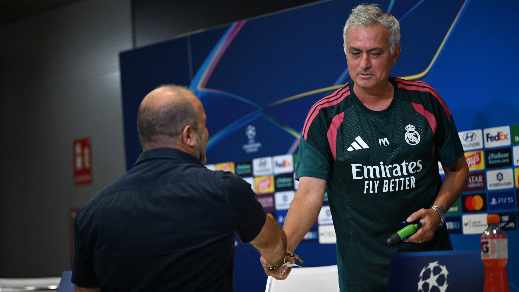 José Mourinhót meglepték a sajtótájékoztatóján.