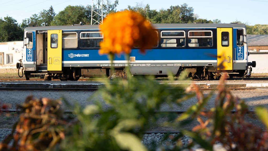 Részegen jelentett bombát a dombóvári vonaton, akár három évet is kaphat