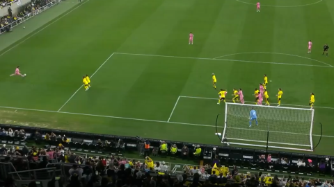 Lionel Messi hatalmas gólt szerzett szabadrúgásból.