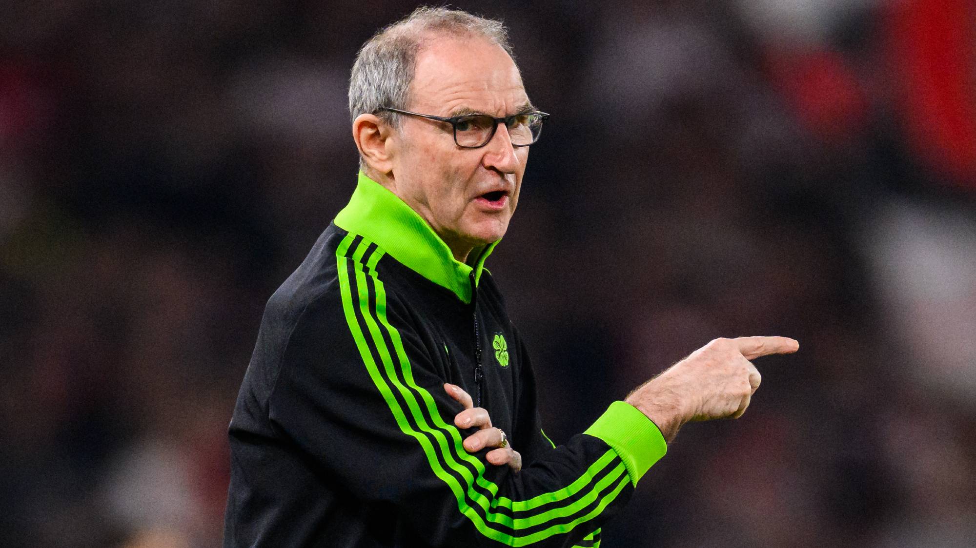 26 February 2026, Baden-Württemberg, Stuttgart: Soccer: Europa League, VfB Stuttgart - Celtic Glasgow, knockout round, intermediate round, second leg, MHPArena. Coach Martin O'Neill (Celtic Glasgow) gestures. Photo: Tom Weller/dpa