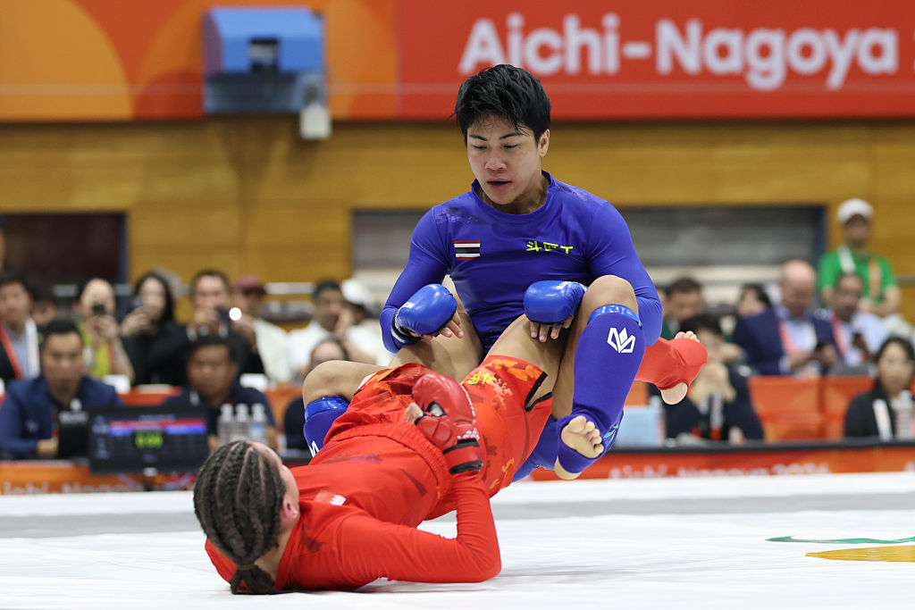 A tokiói Ázsiai Játékokon mutatkozott be a ketrec nélküli, és kevesebb véres jelenetet ígérő MMA. A sportág így kerülne oda az olimpiára.