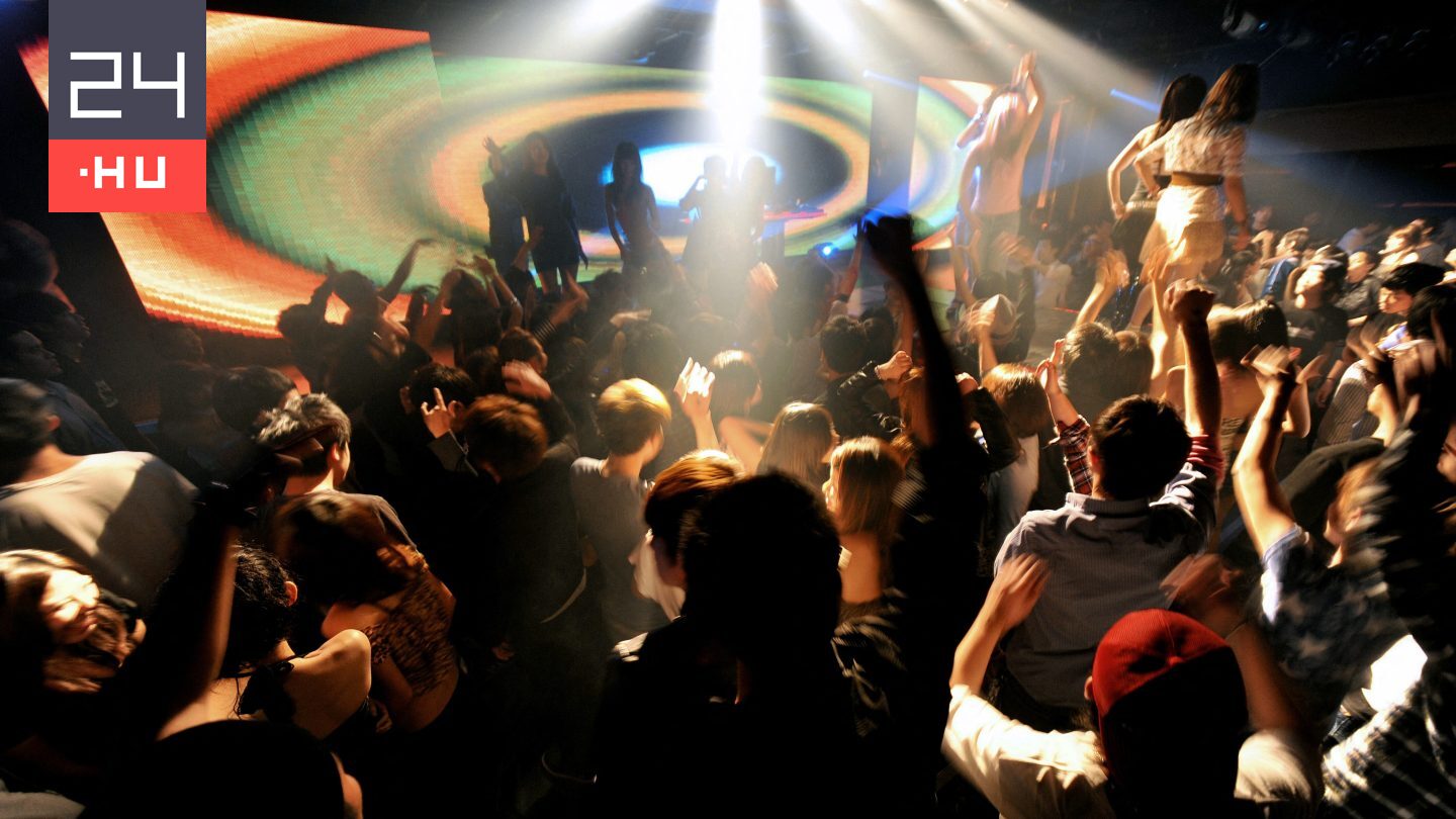Almanya'da Gece Kulübüne Sağlığa Zararlı Madde Sıkıldı: 6 Yaralı