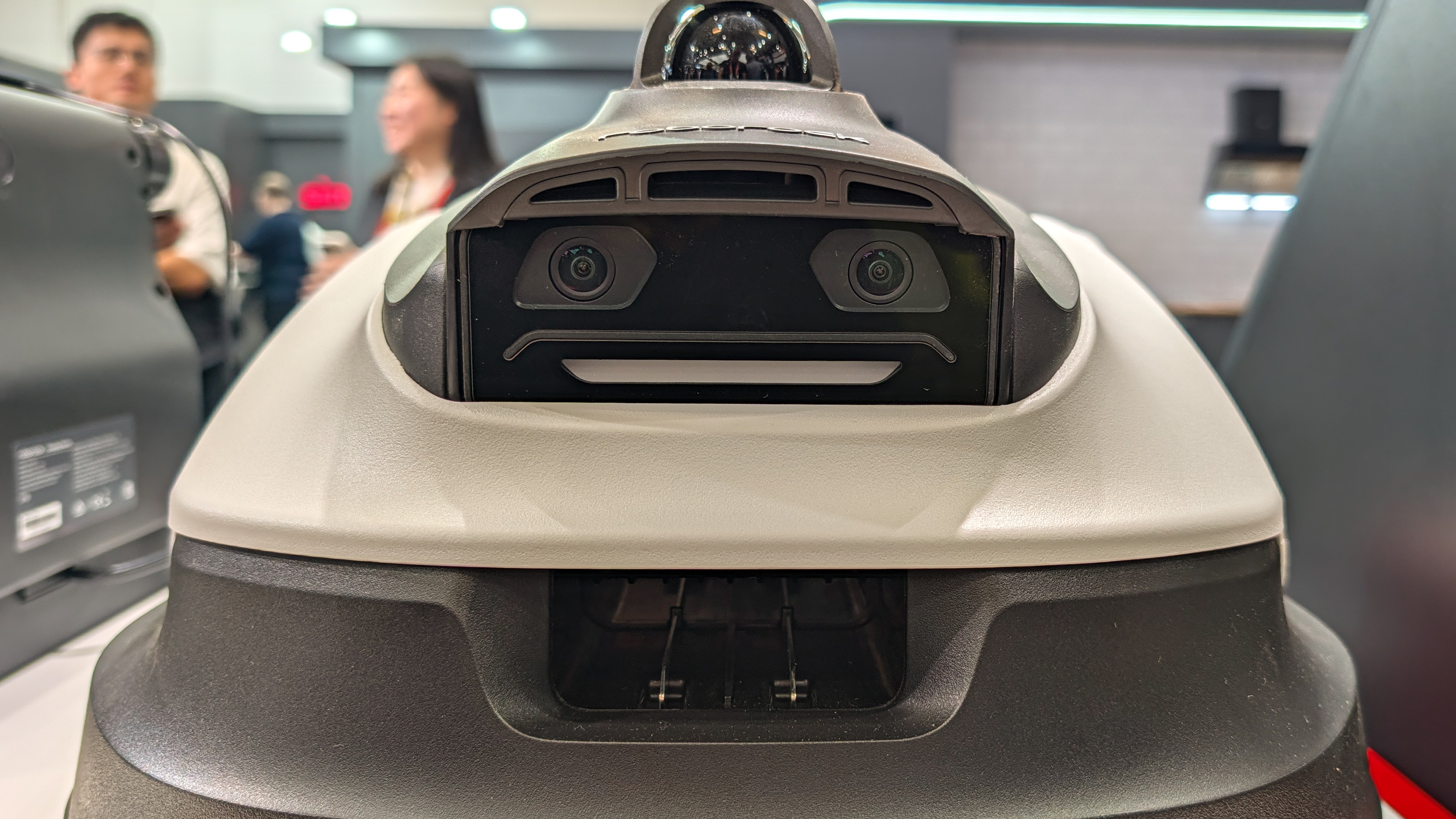 Roborock RockNeo Q2 LiDAR robotfűnyíró.