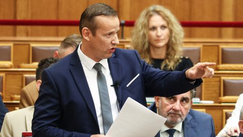 Toroczkai László