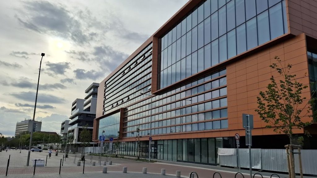 Felmentették állami állásából a felszámolóbiztost, aki Tiborcznak adta el a kétmilliárdos kölcsönön vett részvényeit