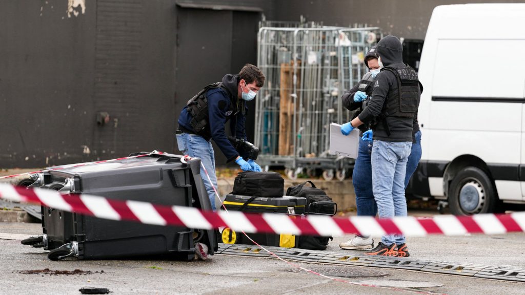 Ugyanaz a lőfegyveres támadó rendezett vérengzést két francia településen