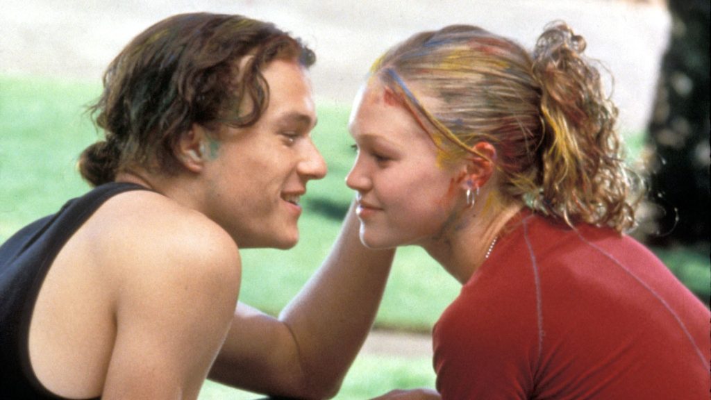 Heath Ledger előtt tisztelgett Julia Stiles táncával, ikonikus filmjüket idézte meg