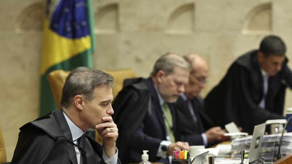 Korrupciós vádak, bankbezárás, alkotmányos válság kíséri Lula elnök és az ifjabb Bolsonaro választási kampányát Brazíliában