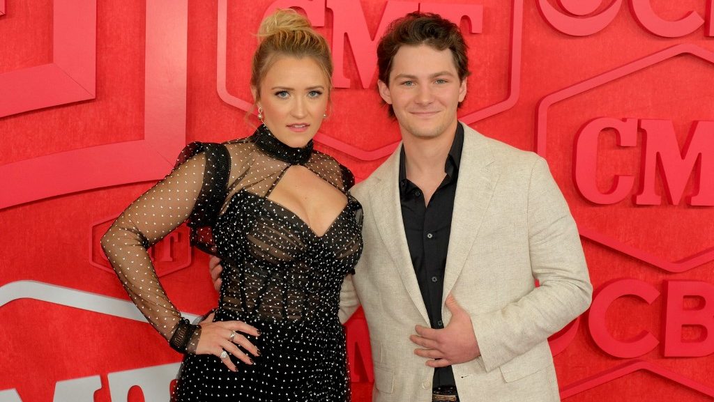 Emily Osment és Montana Jordan 2024-ben.