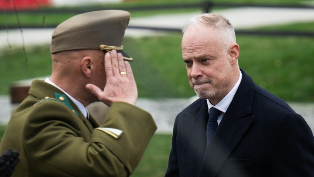 Szalay-Bobrovniczkyék jóval több katonáról jelentettek a NATO-nak, mint amennyi a valóságban volt