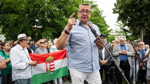 2024. június 14-én este 6 órára hirdetett tüntetést Bayer Zsolt az Európai Bizottság budapesti, Lövőház utcai képviselete elé, miután az Európai Unió Bírósága csütörtökön meghozta ítéletét Magyarországgal szemben.