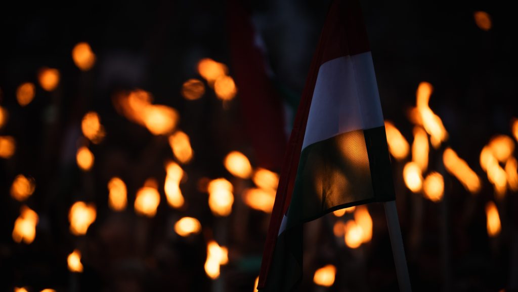 Török Gábor: Értelmetlen nemzeti egységről szónokolni, ha a politikusok a nemzet legfontosabb pillanataiban sem tudnak egy légtérben tartózkodni