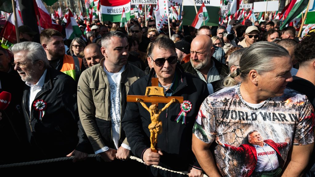 Megvan, mivel készül a fideszes oldal október 23-ra a Békemenet helyett