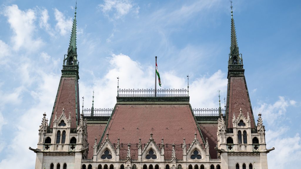 Kifejtette az Országgyűlés, miért nem engedték be a Partizánt a Parlamentbe