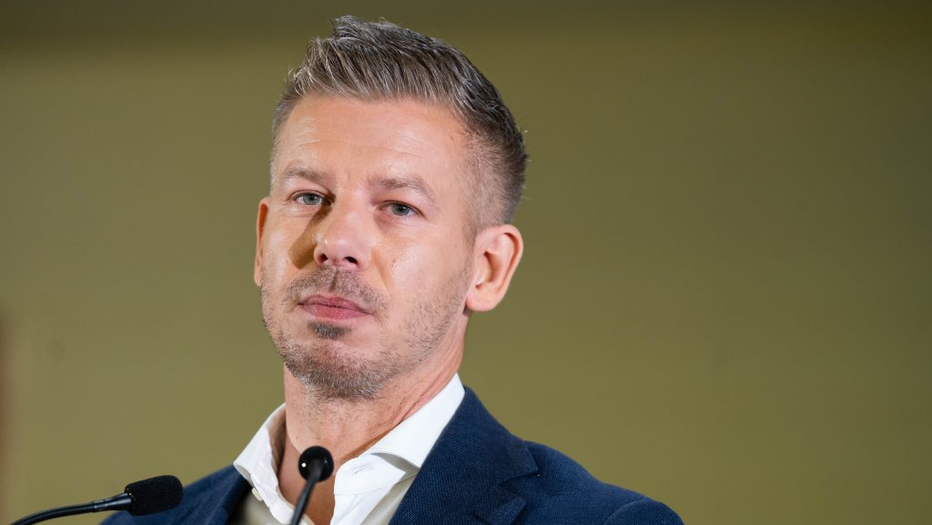 Magyar Péter: Újra 65 százalék felett a Tisza Párt