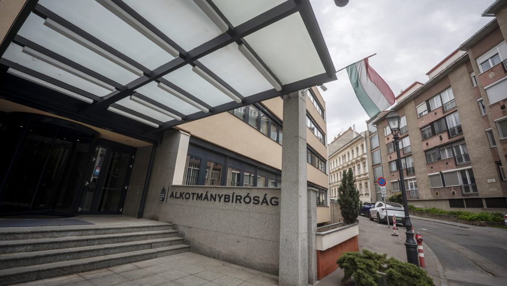 Kiírták a pályázatot, lehet pályázni Polt Péter székére