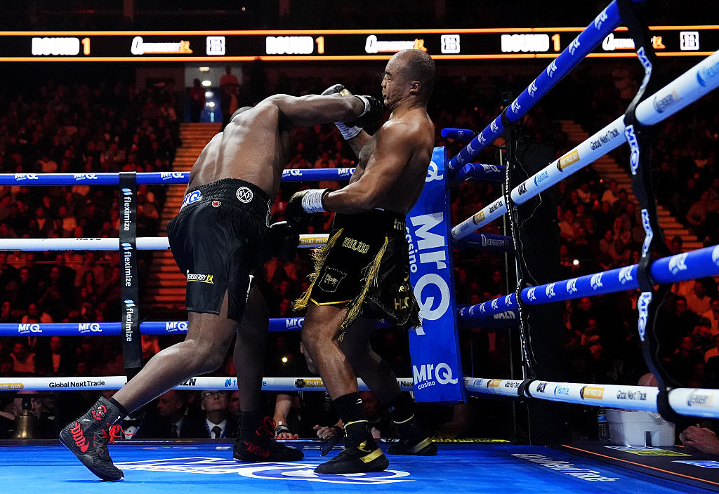 Daniel Dubois már a második menetre lerendezte a Fabio Wardley elleni mérkőzését, így megvédte a WBO nehézsúlyú övét.