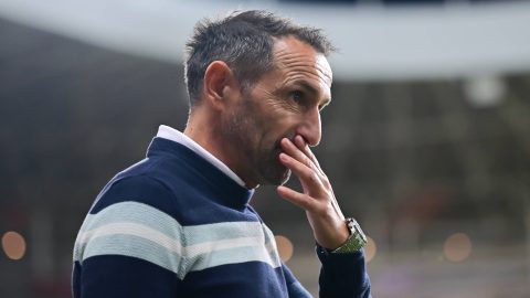 Erős Gábor, a Vasas vezetőedzője a labdarúgó OTP Bank Liga 8. fordulójának Debreceni VSC - Vasas FC mérkőzésén a debreceni Nagyerdei Stadionban 2026. szeptember 19-én.