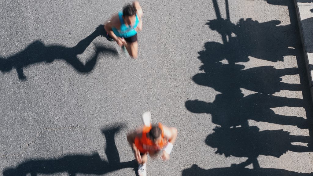Összeesett egy futó az esztergomi félmaratonon