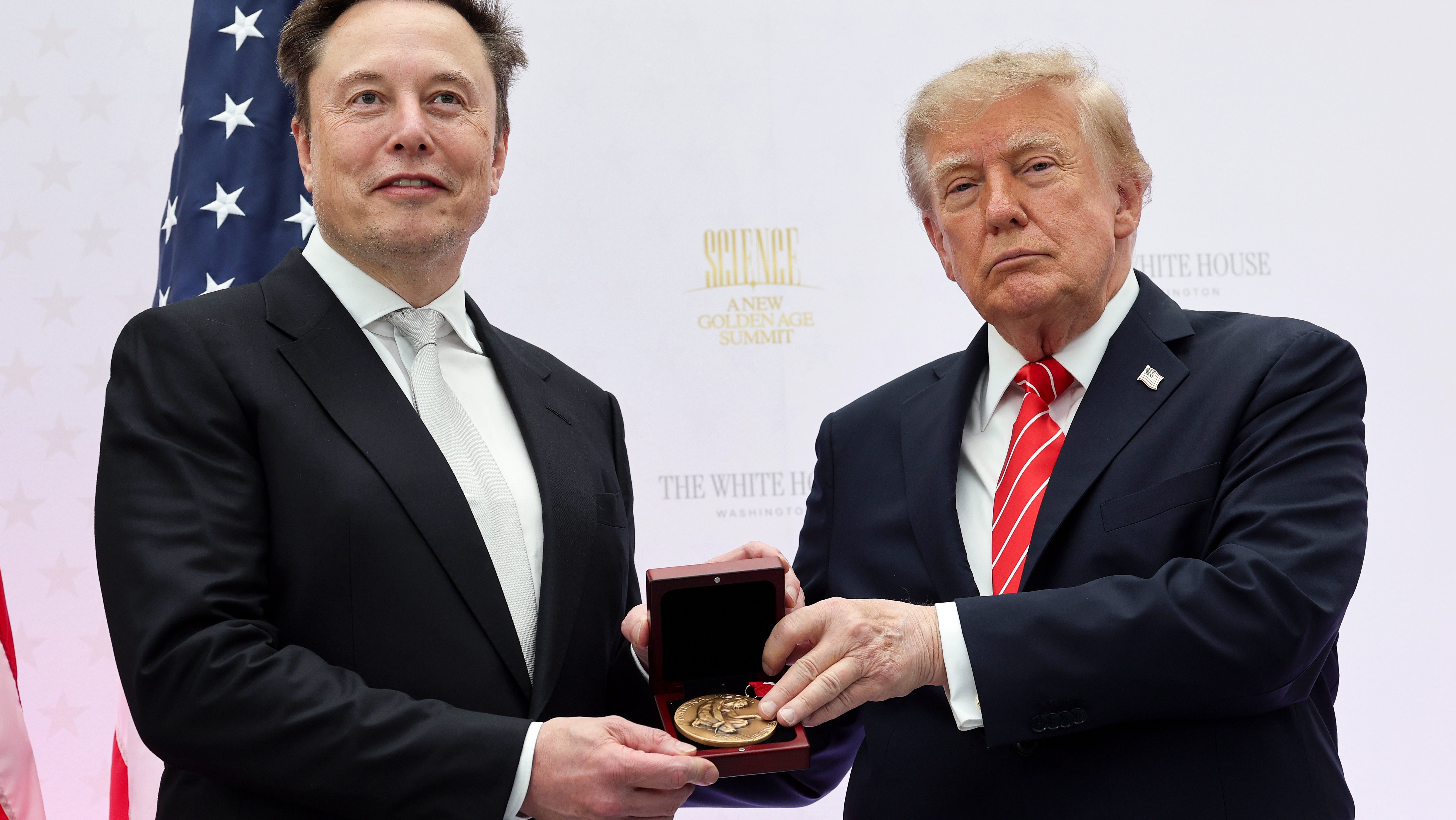 Elon Musk átveszi a Nemzeti Tudományos Érmet október 8-án.