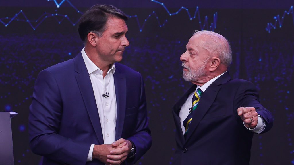 Ma választanak Bolsonaro fia és Lula között a brazilok