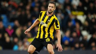 Varga Barnabás az AEK Athén mezében.