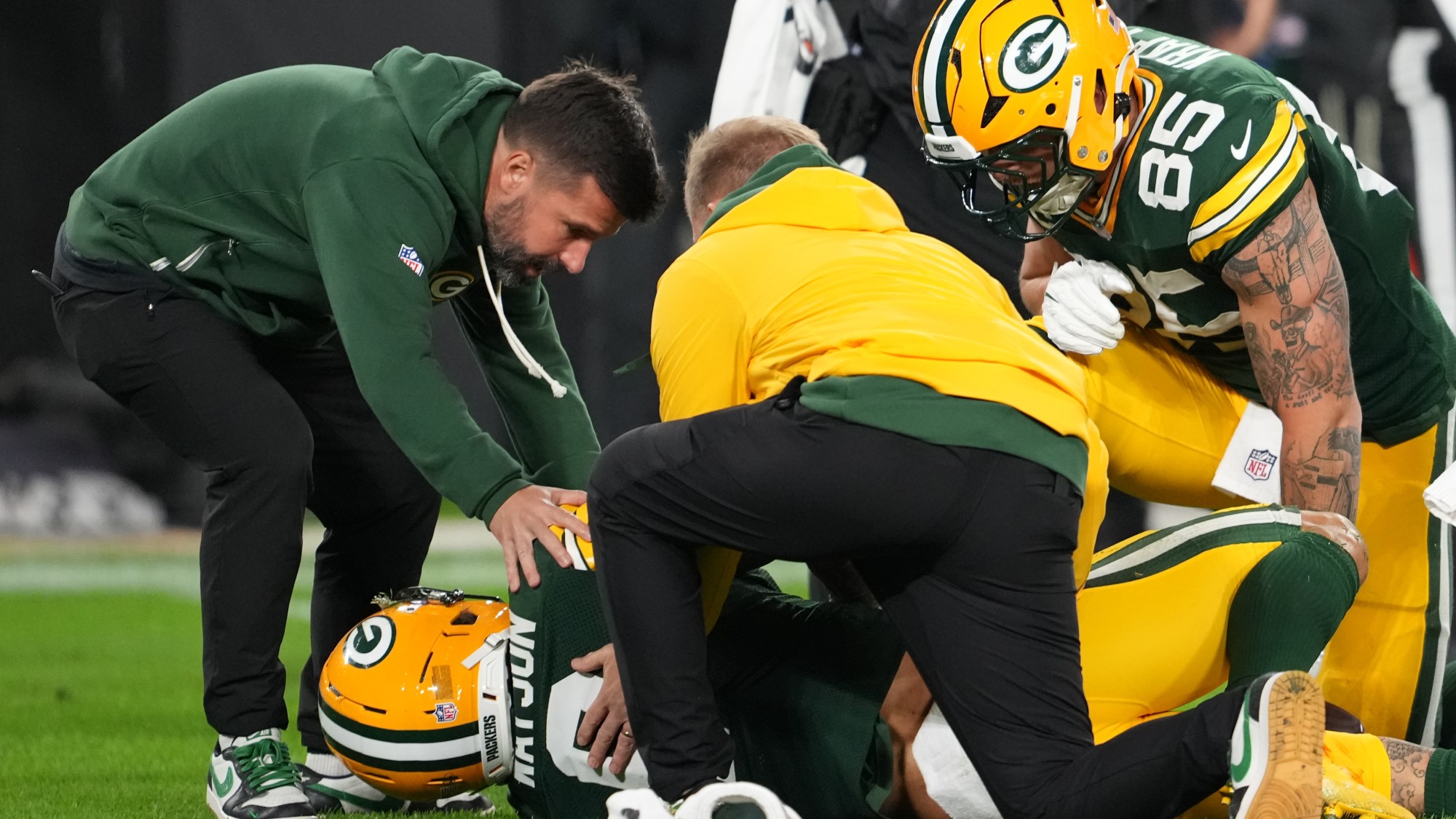 christian watson vért köhögött de visszatért a pályára nfl green bay packers