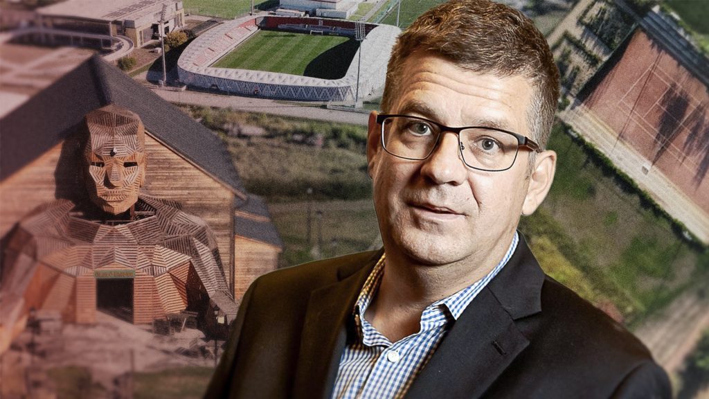 Seszták Disneylandje: műdínók, lówellness és luxus-teniszakadémia