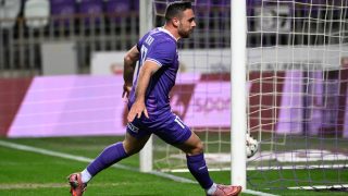Aljosa Matko, az Újpest játékosa gólt lő a labdarúgó Fizz Liga 28. fordulójában játszott Újpest FC - MTK Budapest mérkőzésen a Szusza Ferenc Stadionban 2026. április 4-én.
