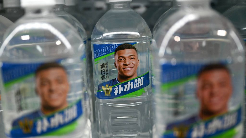 Maóval viccelődött, így Mbappé hirtelen a kínai nép ellenségévé vált