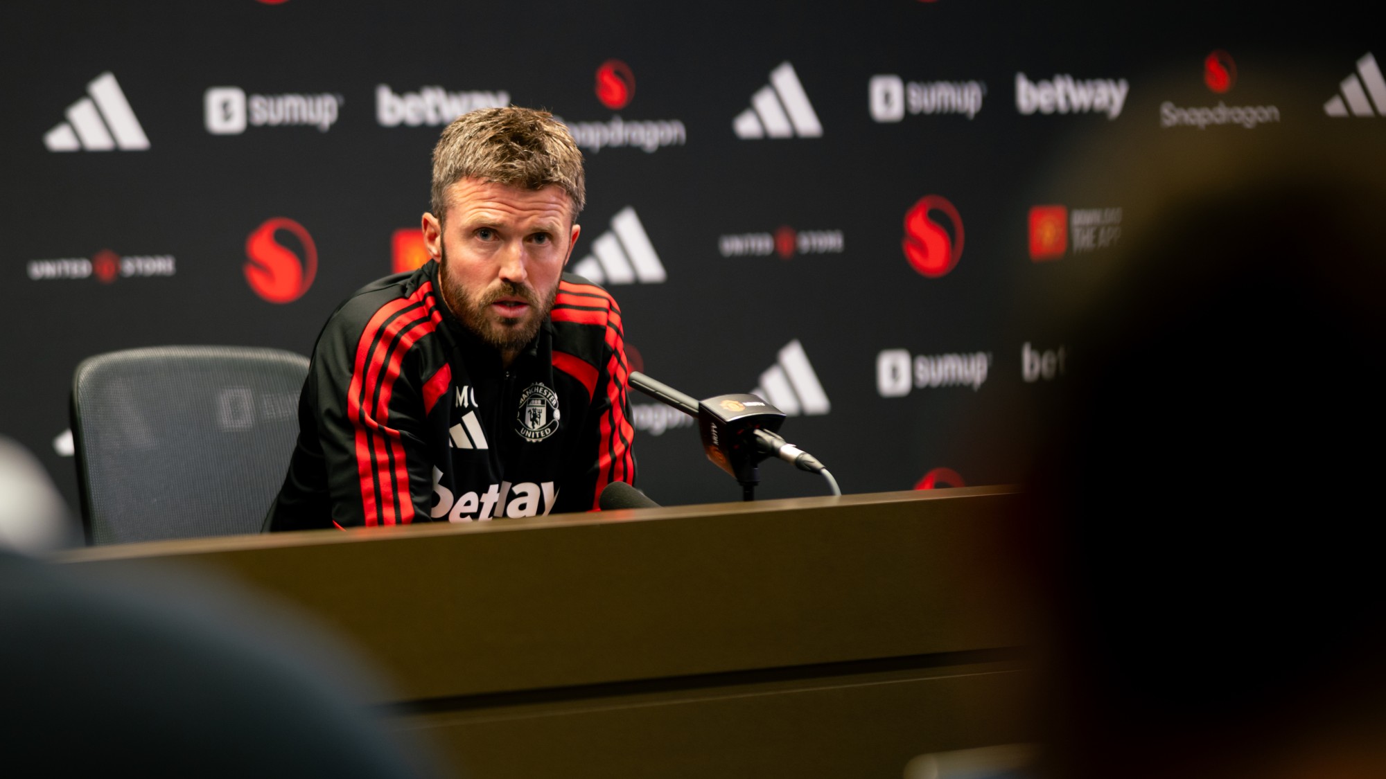 Michael Carrick a pénteki sajtótájékoztatóján.