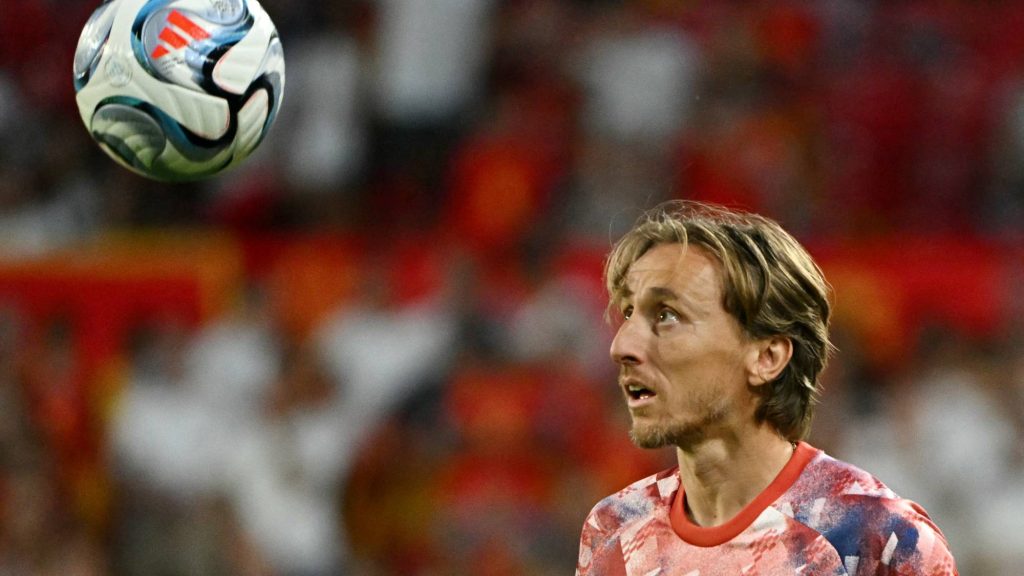 Modric 20 éve válogatott, de most először szégyelli magát