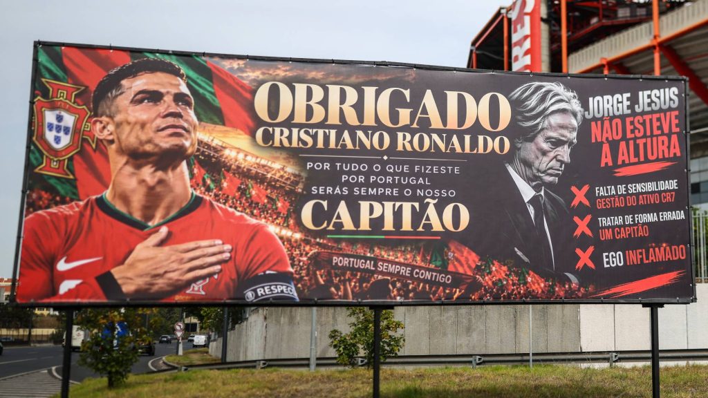 „Hogyan viselheti ez az ember Krisztus nevét?” – Ronaldo felesége nem kímélte a portugál szövetségi kapitányt