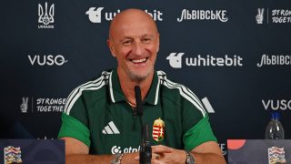 Marco Rossi szövetségi kapitány a magyar labdarúgó-válogatott sajtótájékoztatóján a nagyszombati Anton Malatinsky Stadionban 2026. október 4-én. A csapat másnap az ukrán válogatott ellen lép pályára a Nemzetek Ligájának 4. fordulójában Nagyszombaton.